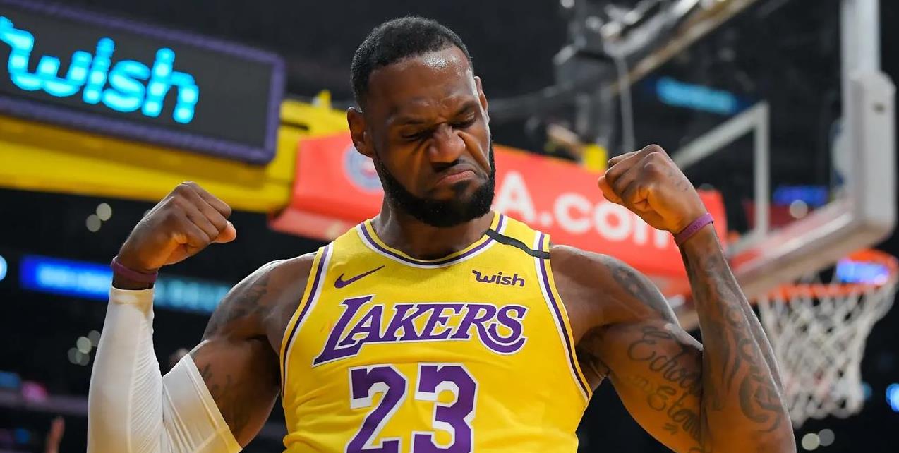 快船大胜湖人，詹姆斯又遭狂虐