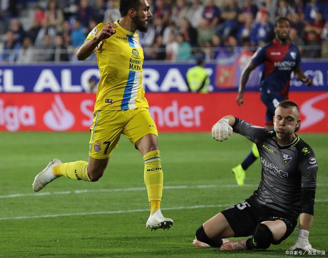 关于埃瓦尔的低迷状况:球队面临着严重困境的信息