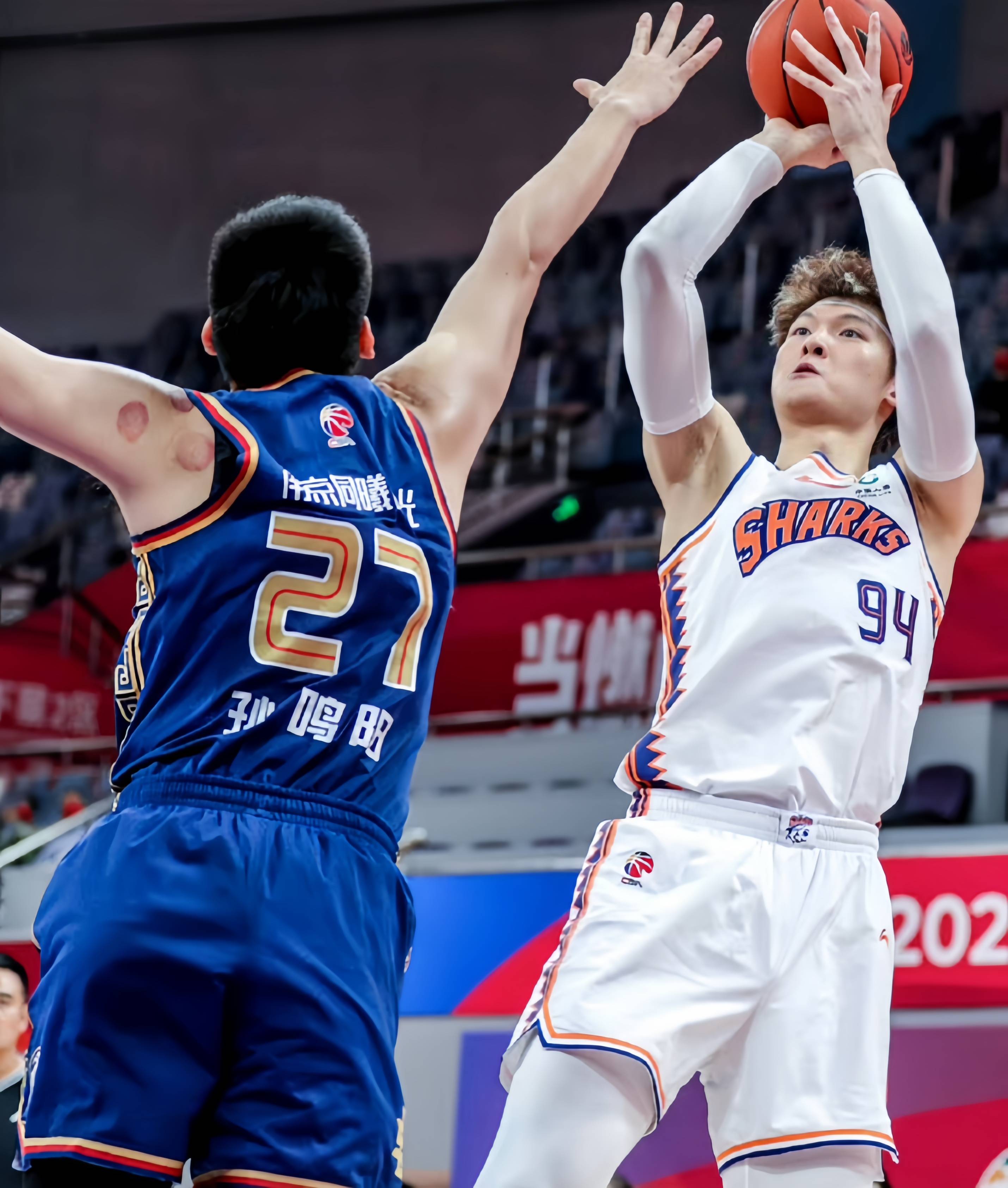 开云官方app入口-包含卫冕冠军迎来激烈挑战，球队实力有目共睹的词条