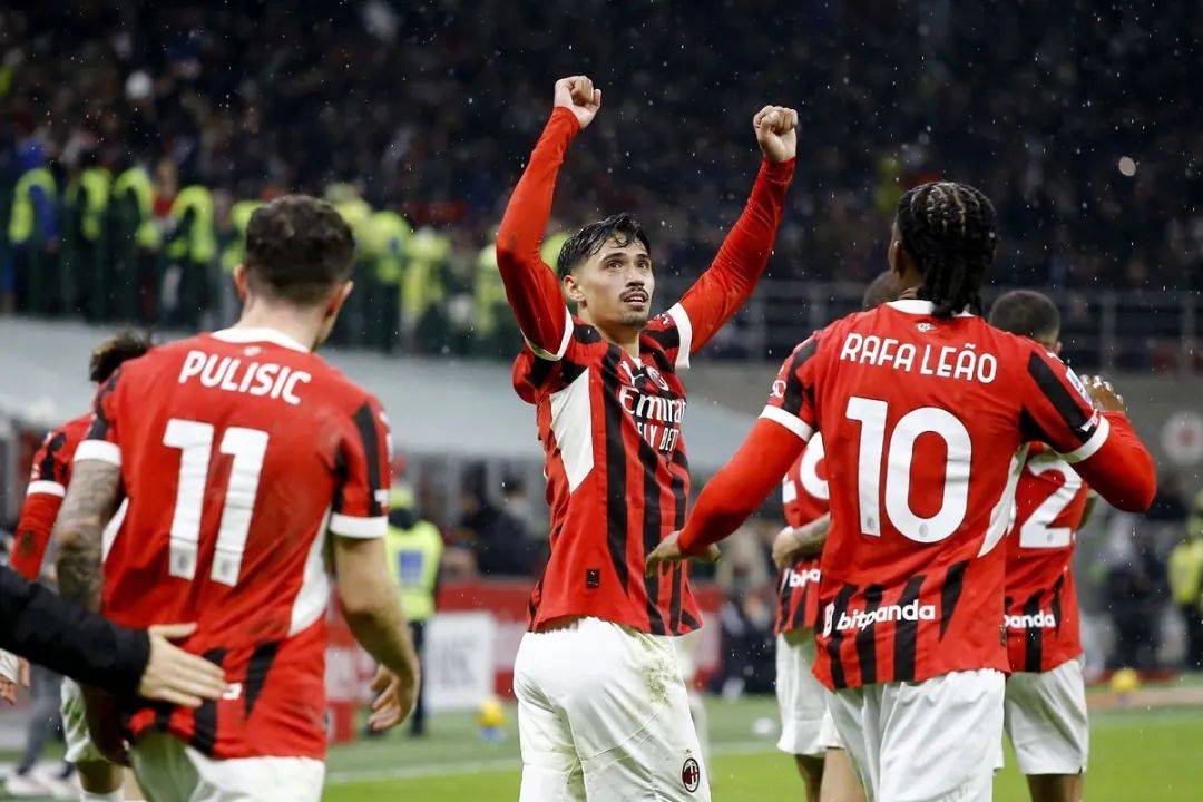 AC米兰逆转战胜对手,喜迎胜利的简单介绍 AC米兰逆转战胜对手,喜迎胜利的简单介绍