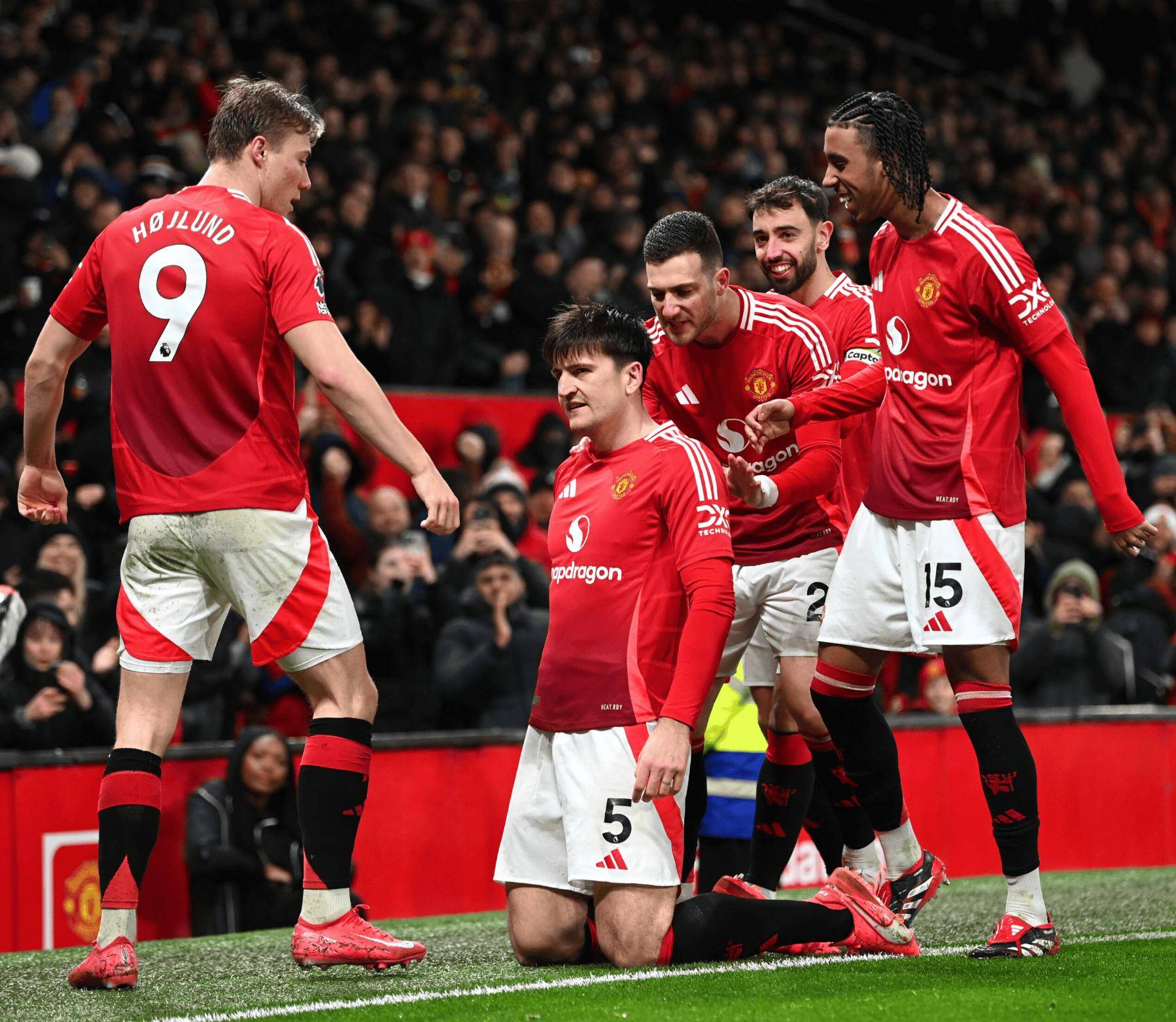 曼联客场战平沃特福德，争冠形势激烈