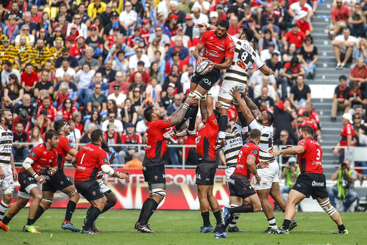 开云平台-AC米兰主场落败，淘汰赛梦碎