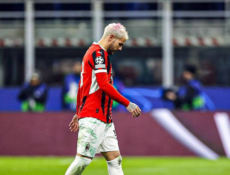 AC米兰主场落败，淘汰赛梦碎