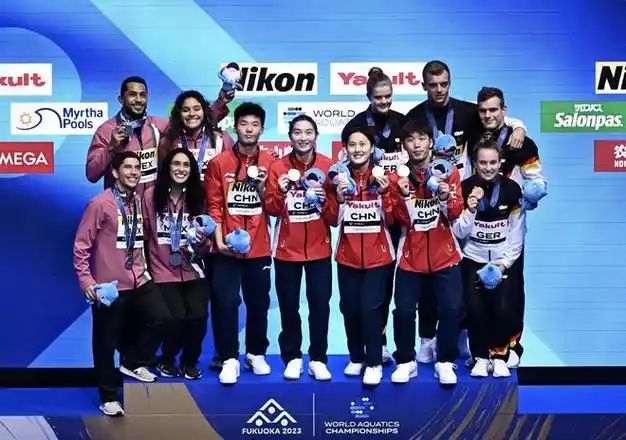 澳大利亚游泳运动员再创佳绩的简单介绍 澳大利亚游泳运动员再创佳绩的简单介绍