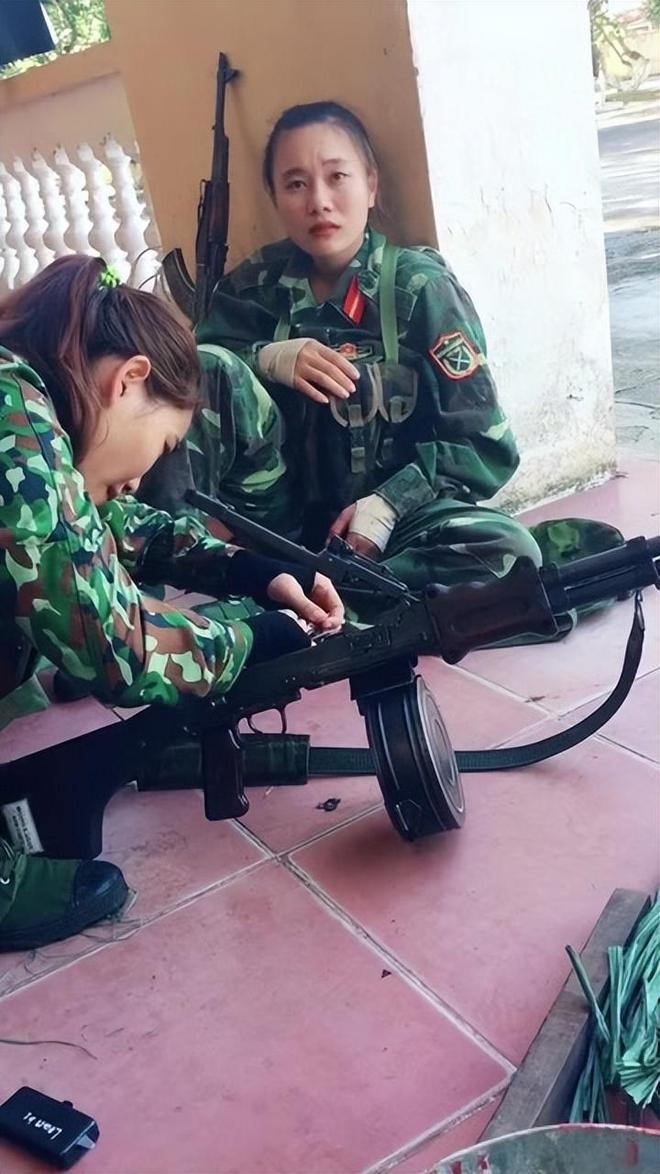 以色列拳击手大放异彩,收获掌声 以色列拳击手大放异彩,收获掌声