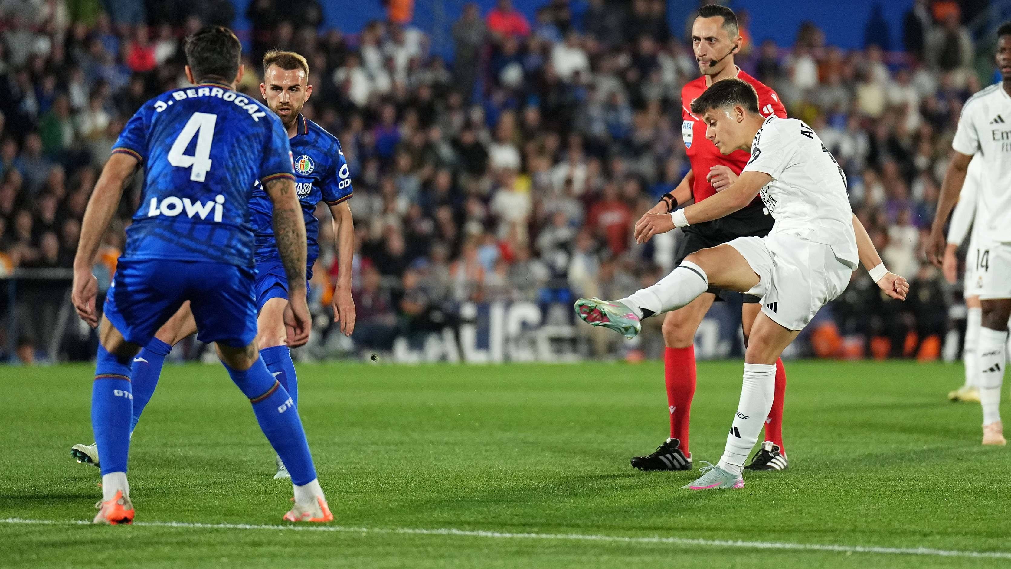 包含西班牙豪门展开激烈争夺,谁能称霸西甲?的词条 包含西班牙豪门展开激烈争夺,谁能称霸西甲?的词条