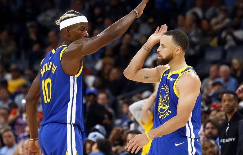 勇士队主教练因不满裁判裁决被罚下场