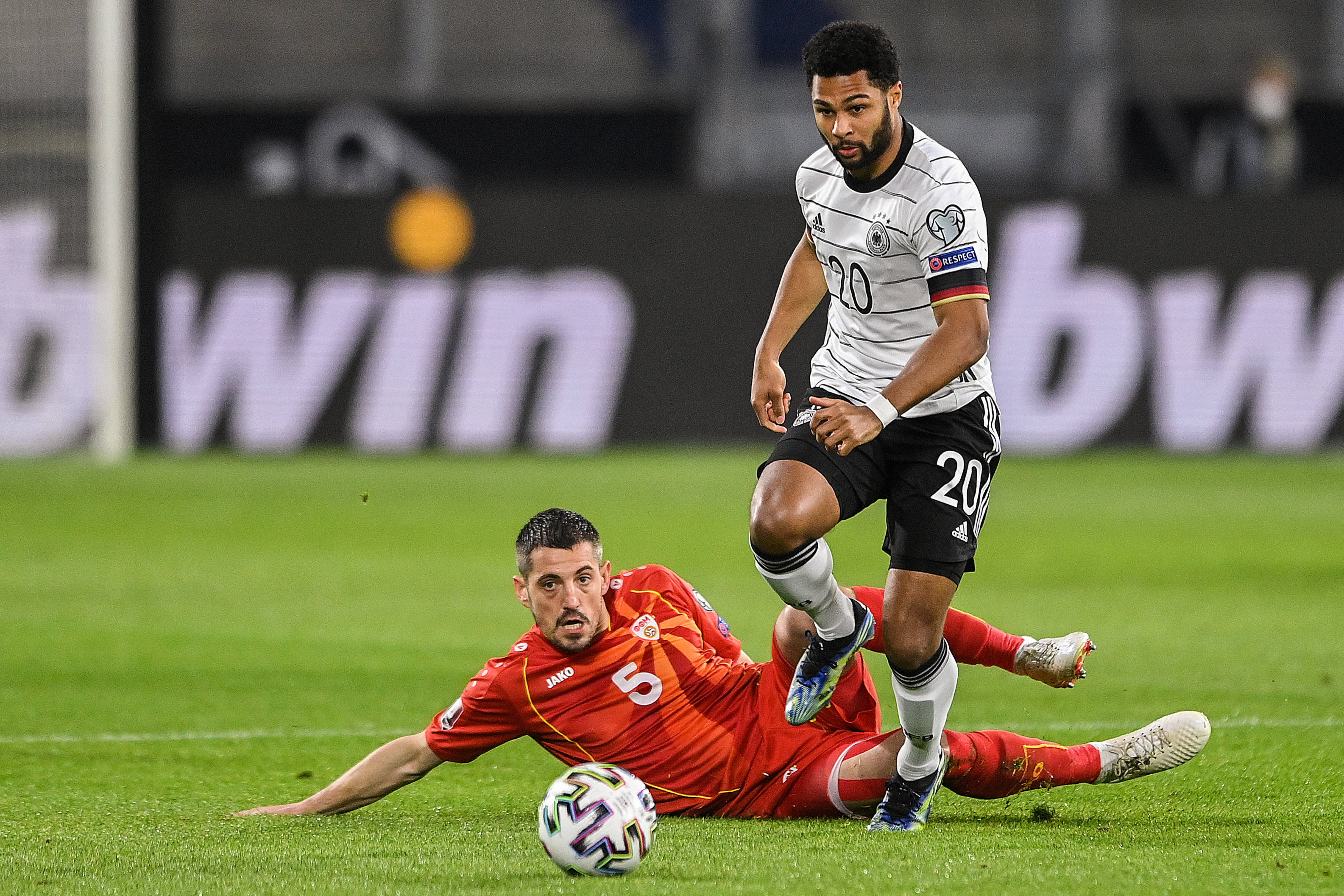 开云体育app-俄罗斯队胜出北马其顿，晋级欧国盃四分之一决赛