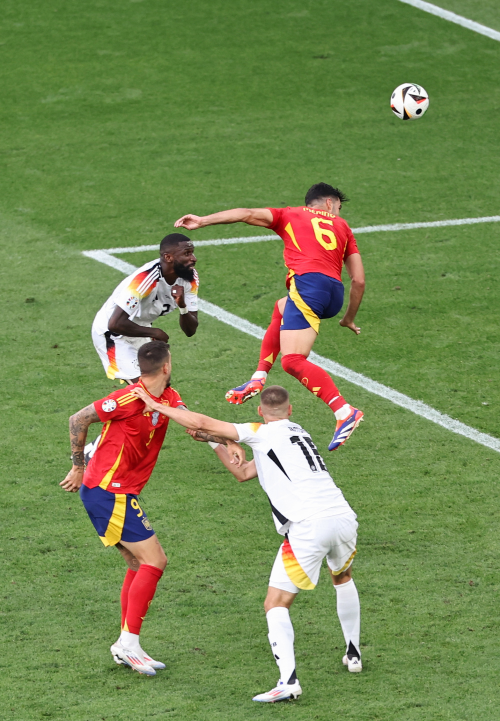 西班牙国家队赢得友谊赛，表现出色