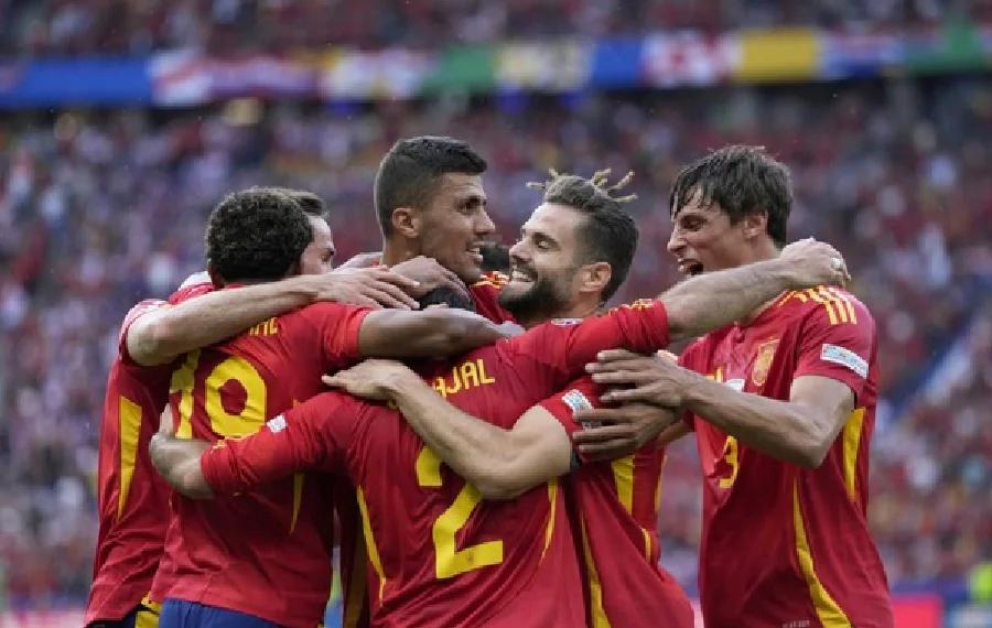 西班牙队再次斩获胜利,晋级八强 西班牙队再次斩获胜利,晋级八强