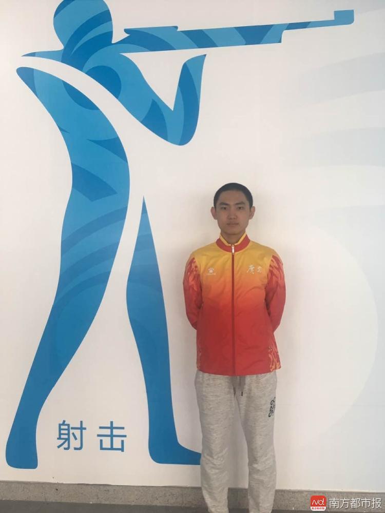 瑞士射击名将勇夺冠军，再创佳绩