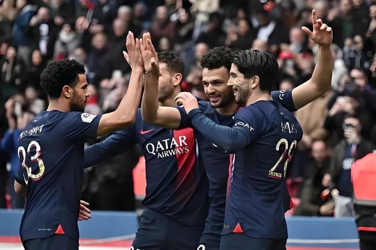 雷恩主场大胜布雷斯特,法甲球队士气高涨的简单介绍 雷恩主场大胜布雷斯特,法甲球队士气高涨的简单介绍