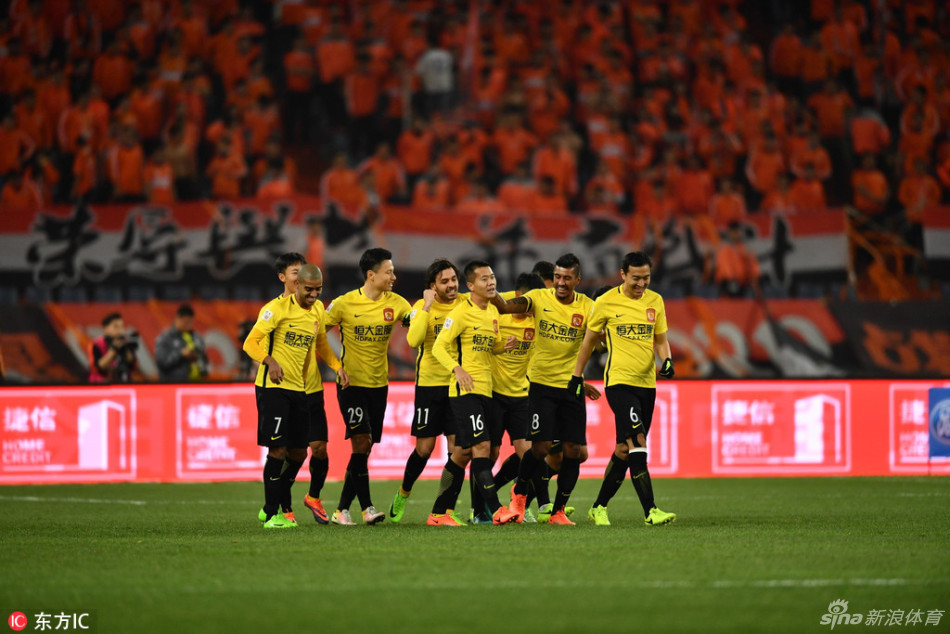 广州恒大不敌山东鲁能，中超客场首败