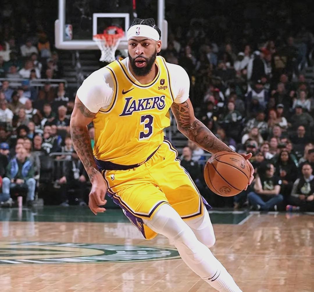 开云体育官网-湖人再胜黄蜂！戴维斯狂砍29分创个人得分纪录