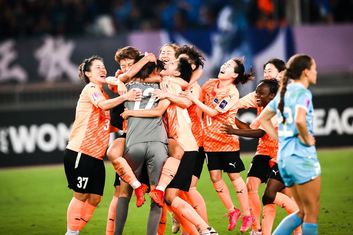 日本女足首战告捷，晋级小组赛